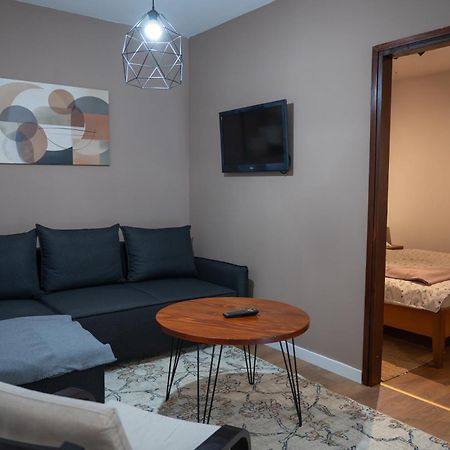 Apartman Rose-2025 Renovated Garden View 포레치 외부 사진