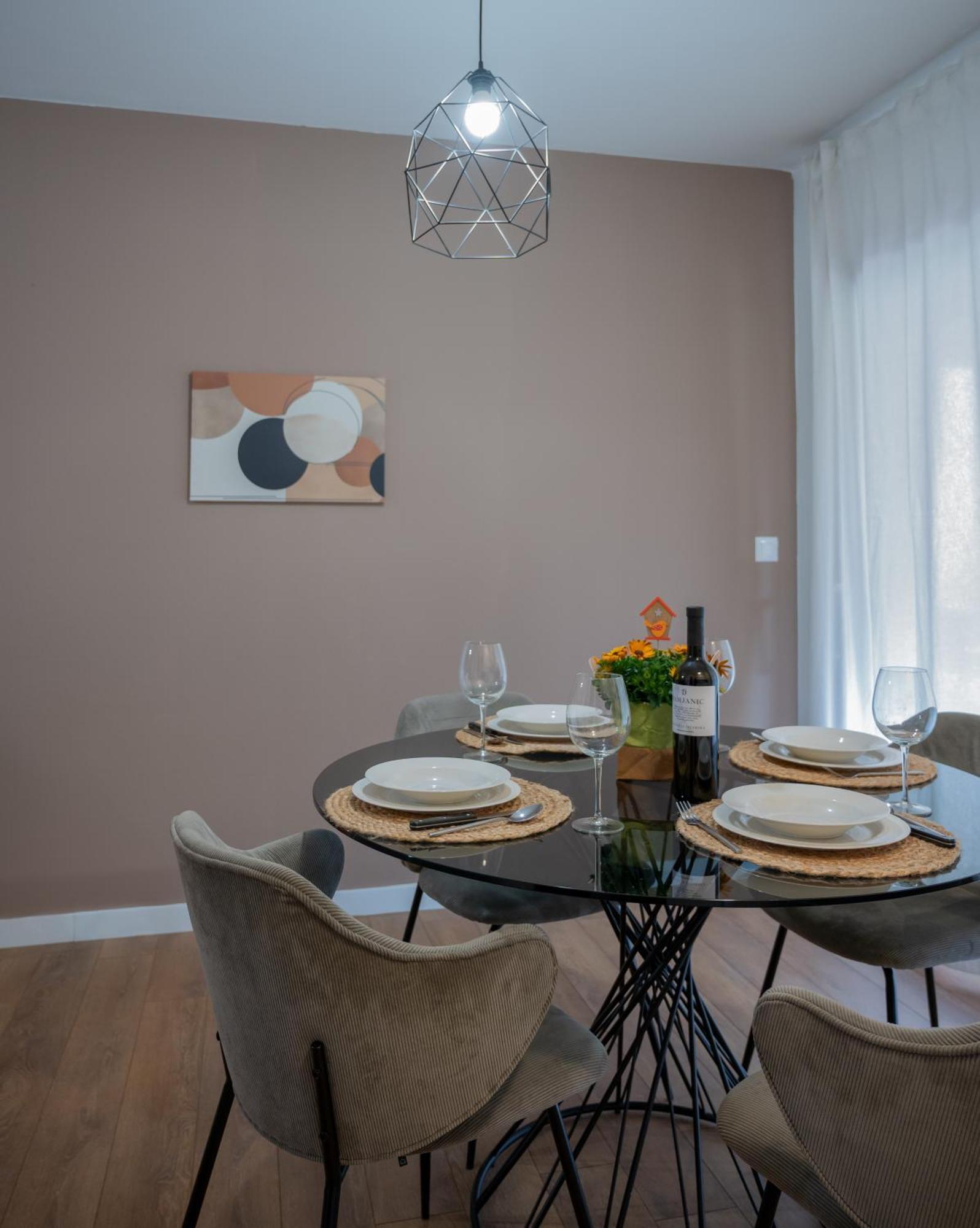 Apartman Rose-2025 Renovated Garden View 포레치 외부 사진